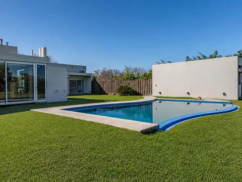 Casa en Venta en Fisherton, Rosario