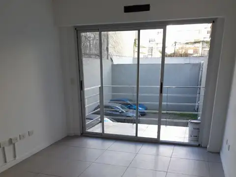 Gral Emilio Conesa 2500, Piso 1