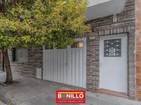Casa 5 ambientes venta Parque Chas