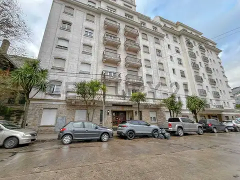 ALQUILER 24 MESES 2 AMBIENTES 9 DE JULIO 2400