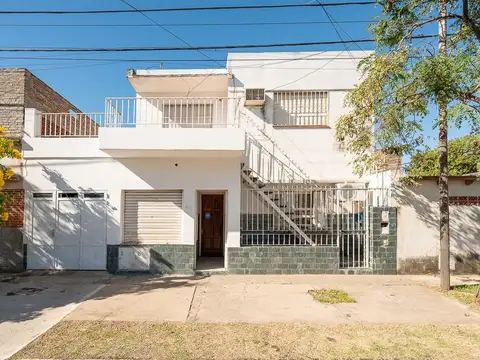 CASA VENTA/PERMUTA 3 DORMITORIOS COCHERA QUINCHO
