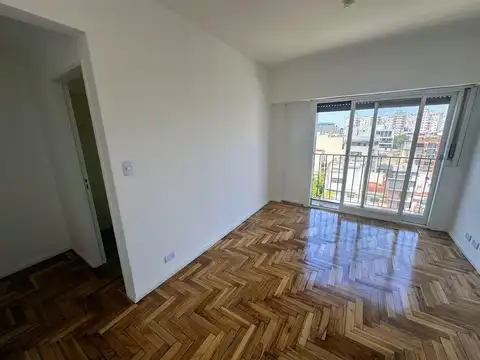 Departamento Barrio de Colegiales 2 ambientes con balcón piso alto!