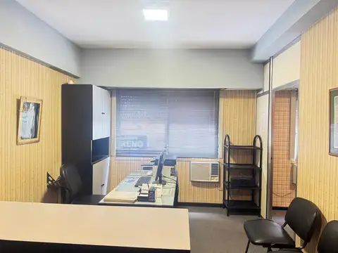 Oficina en Venta con 1 cochera