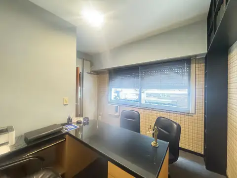 Oficina en Venta al Este