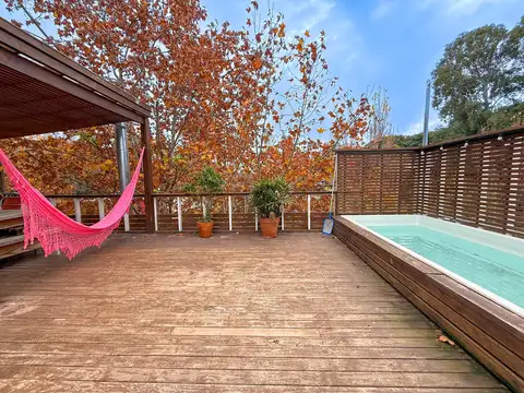 Casa en Venta de 4 Dormitorios, Con 2 Terrazas - Bajo de San Isidro