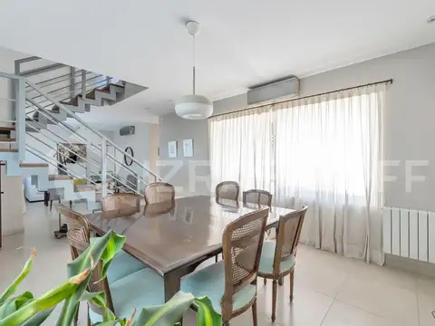 Casa 7 ambientes con 3 baños