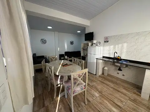 Depto Tipo Casa en Alquiler de 3 ambientes