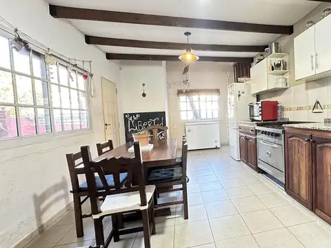 Depto Tipo Casa en Venta en San Isidro Centro, USD 380.000