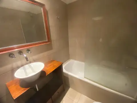 Departamento en Alquiler con 1 cocheras