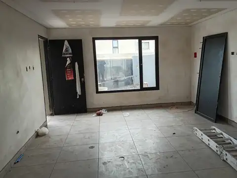Depto Tipo Casa en Venta con 2 cocheras
