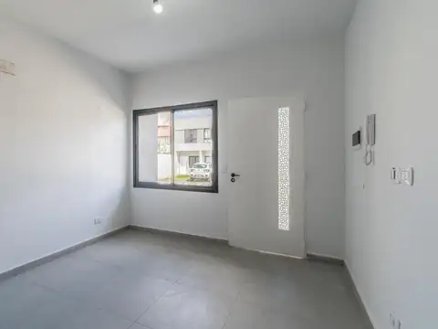 Depto Tipo Casa 3 ambientes con 1 baño