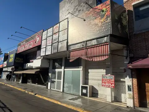 Venta en Block - 2 Locales Comerciales  Lote