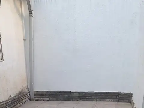 Depto Tipo Casa en Venta en Ramos Mejía, USD 105.000