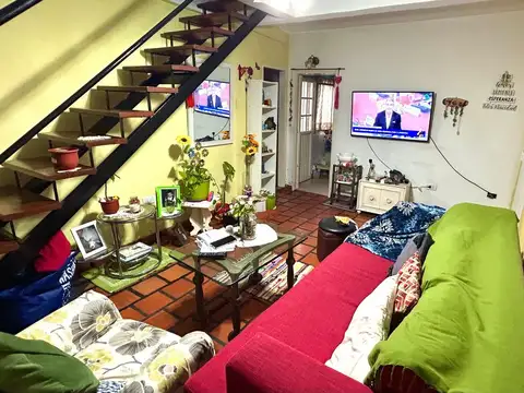 Depto Tipo Casa en Venta en Olivos, USD 152.000