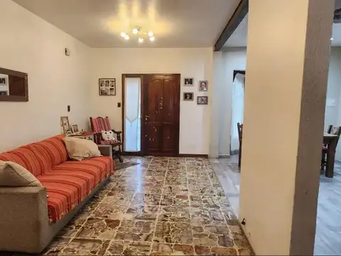 Depto Tipo Casa en Venta de 4 dormitorios
