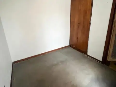 Depto Tipo Casa en Venta 50 años
