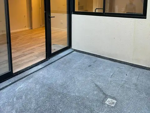 Casa de pasillo duplex, 1 dormitorio (no PH) totalmente reciclado, Abasto