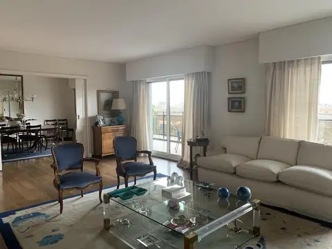 Venta Departamento 4 dormitorios en Retiro, vista al rio, 6 ambientes. 300 m2