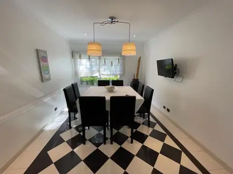 IMPORTANTE CASA EN CAMPOS DE ALVAREZ