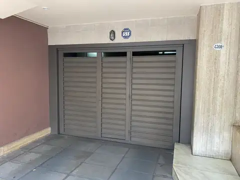 Venta Cochera sobre Av. San Juan y Av. La Plata 