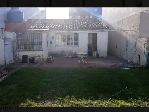 José González Castillo Y Avenida General San Martí