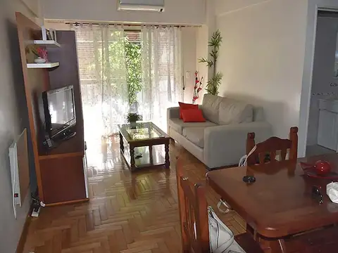 Exc. dpto 4 ambientes c/ patio y balcon. Apto Profesional 