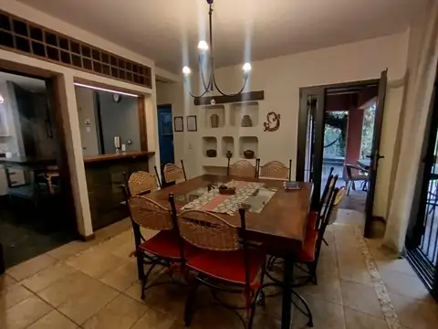 Casa en Alquiler de 4 dormitorios