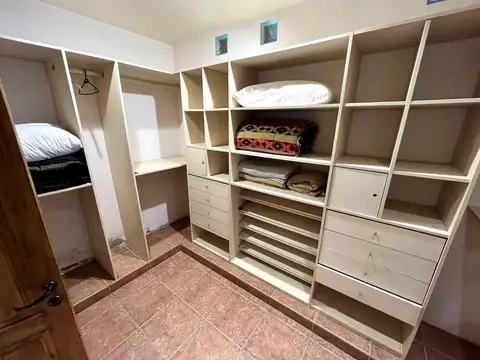 Casa en Alquiler de 4 dormitorios