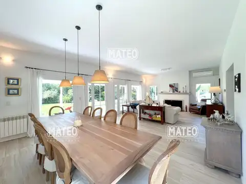 Casa en Venta en La Tradicion, USD 465.000