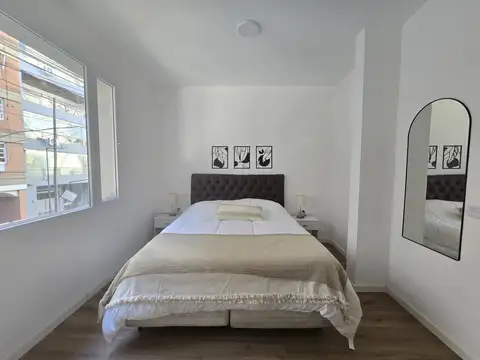 Depto Tipo Casa 4 ambientes con 3 baños