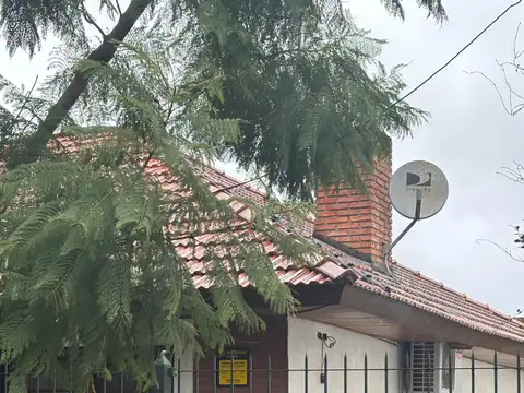 Venta Casa 3 dormitorios con Parque y Pileta