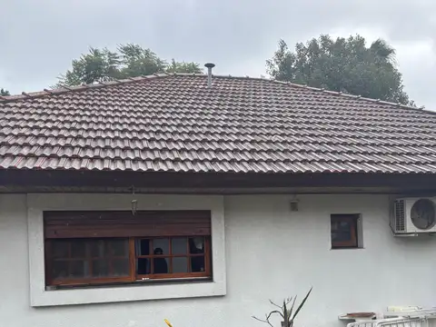 Venta Casa 3 dormitorios con Parque y Pileta