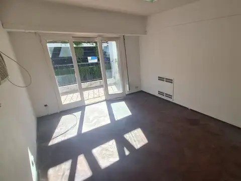 Oficina en Alquiler 66 años