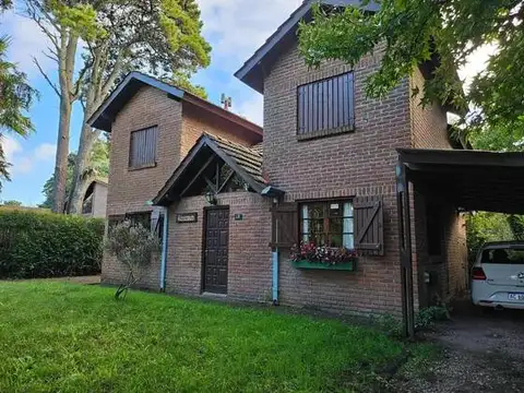 Valeria del Mar 2300