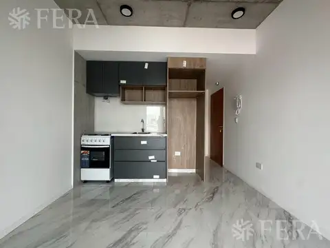 Alquiler monoambiente con balcón en Wilde