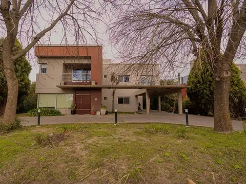 Casa de categoría en Haras del Sur