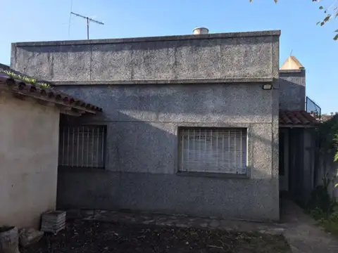 Casa 4 ambientes con 4 baños