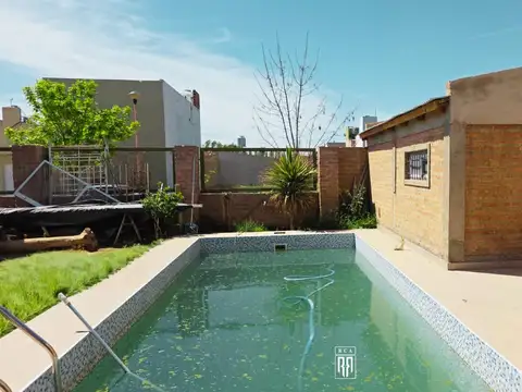 Casa 6 ambientes con 3 baños