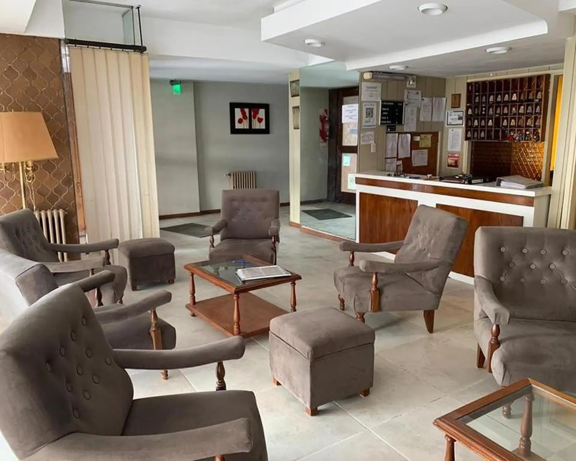 HOTEL EN VENTA ZONA LA PERLA A MTS DEL MAR