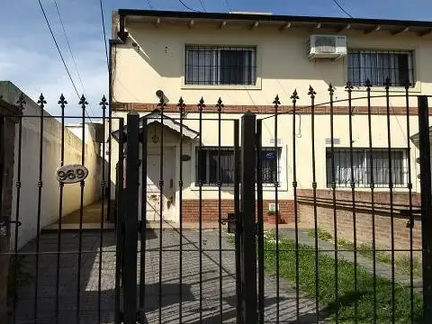 Hipólito Yrigoyen 965, Escobar