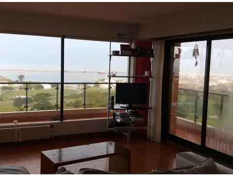 DEPARTAMENTO 4 AMBIENTES EN SEMI PISO 1RA. LÍNEA DE MAR