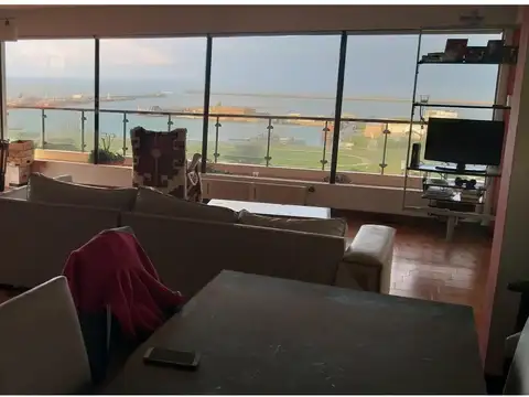 Departamento en Alquiler de 3 dormitorios