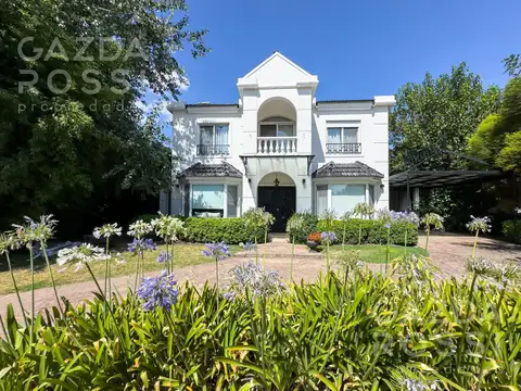 Excelente propiedad en Barrio Privado El Rocío, Canning