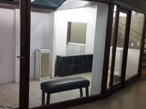 Local en Alquiler en Recoleta, $ 200.000