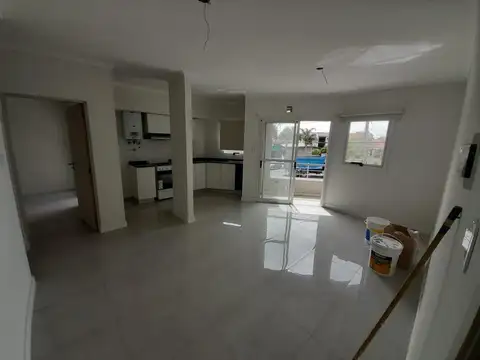 Alquilo moderno departamento  en zona residencial