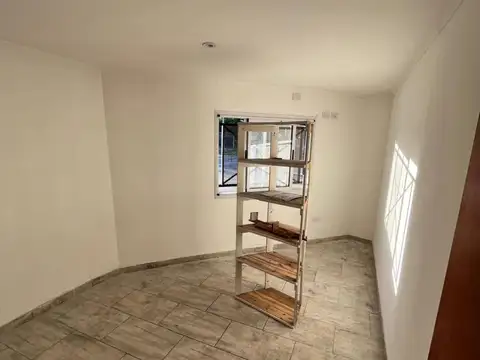 Depto Tipo Casa 3 ambientes con 1 baño