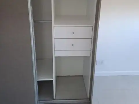 Departamento de 1 dormitorio . BV Rondeau 1076 piso 5