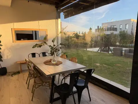 Casa en Alquiler en Vila Marina, USD 2.100