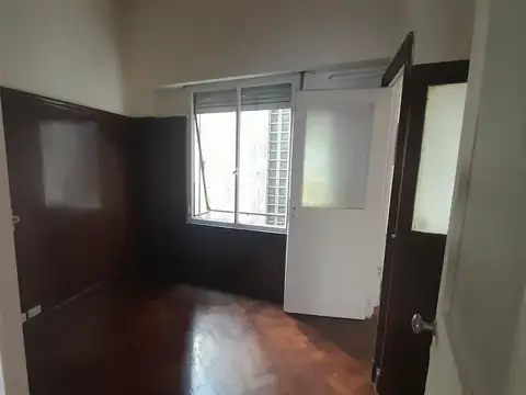 Rioque Saenz Peña al 900