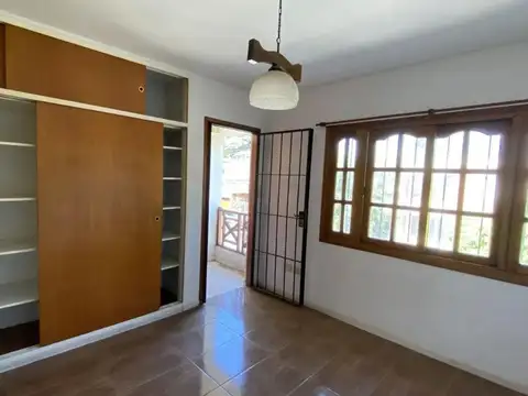 Casa en Alquiler en Villa Sarmiento, $ 1.300.000